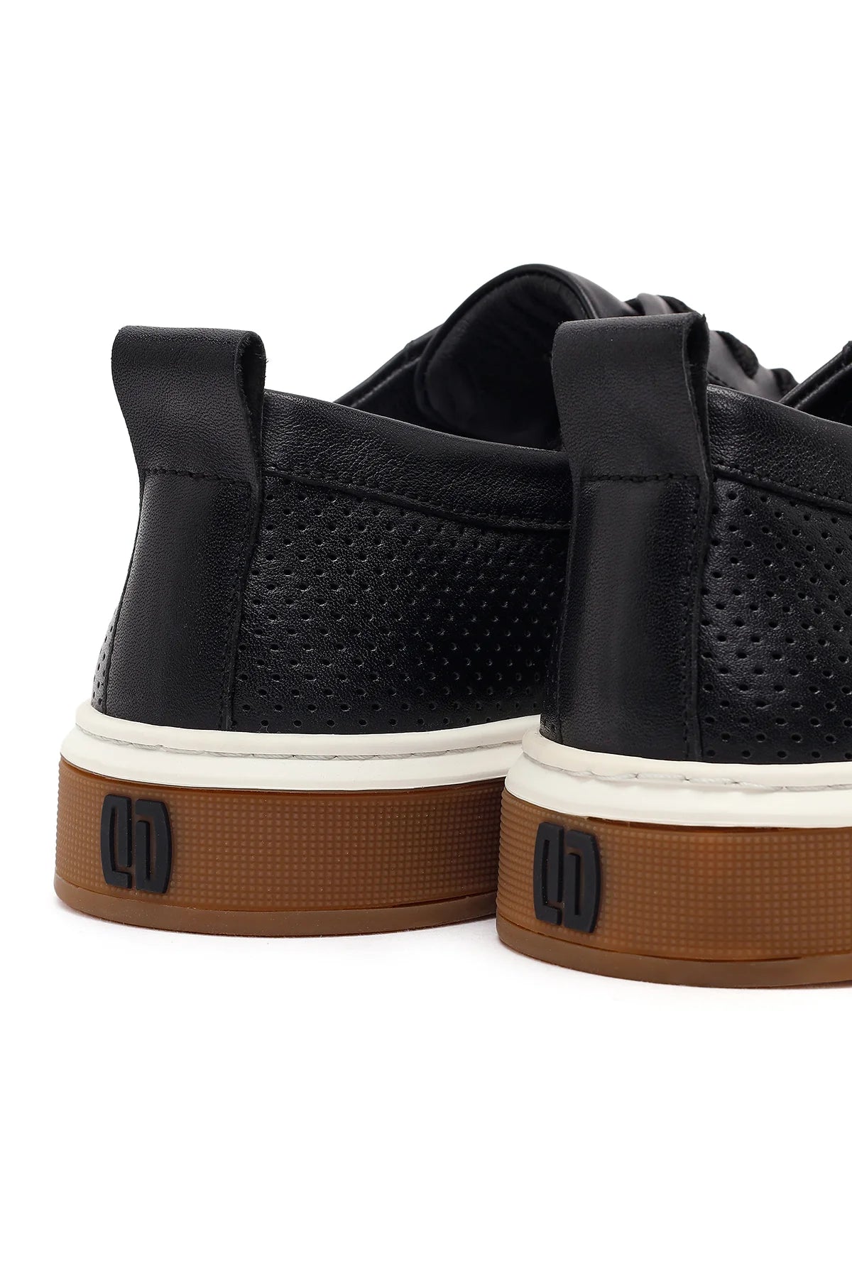 Erkek Siyah Bağcıklı Kalın Tabanlı Deri Sneaker
