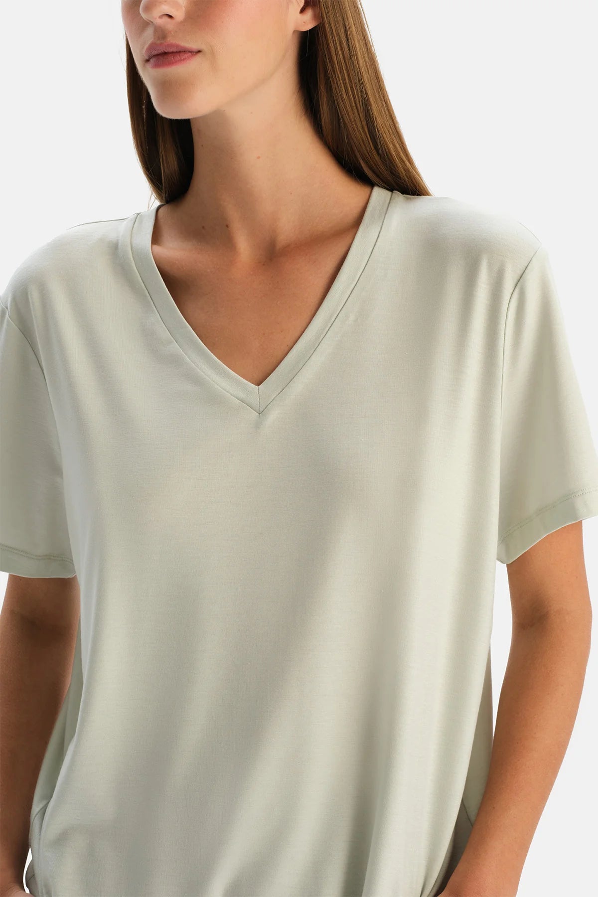 Kadin V Yaka Tişört