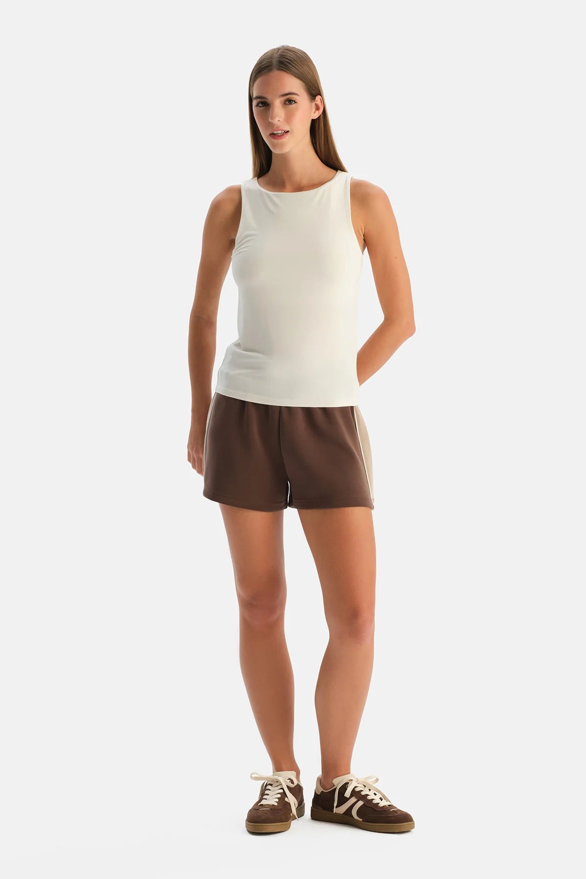 Halter Yaka Basic Modal Atlet