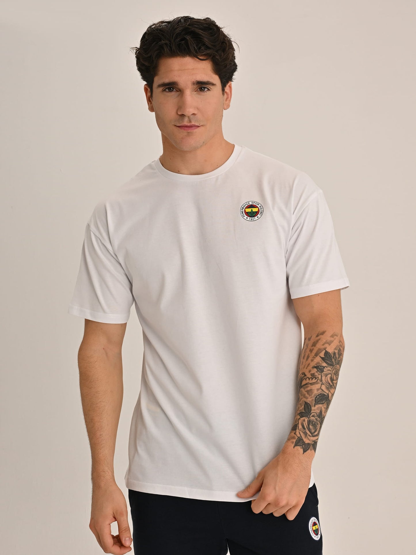 Fenerbahçe Beyaz Tribün Sırt Baskılı Erkek Oversize Tshirt