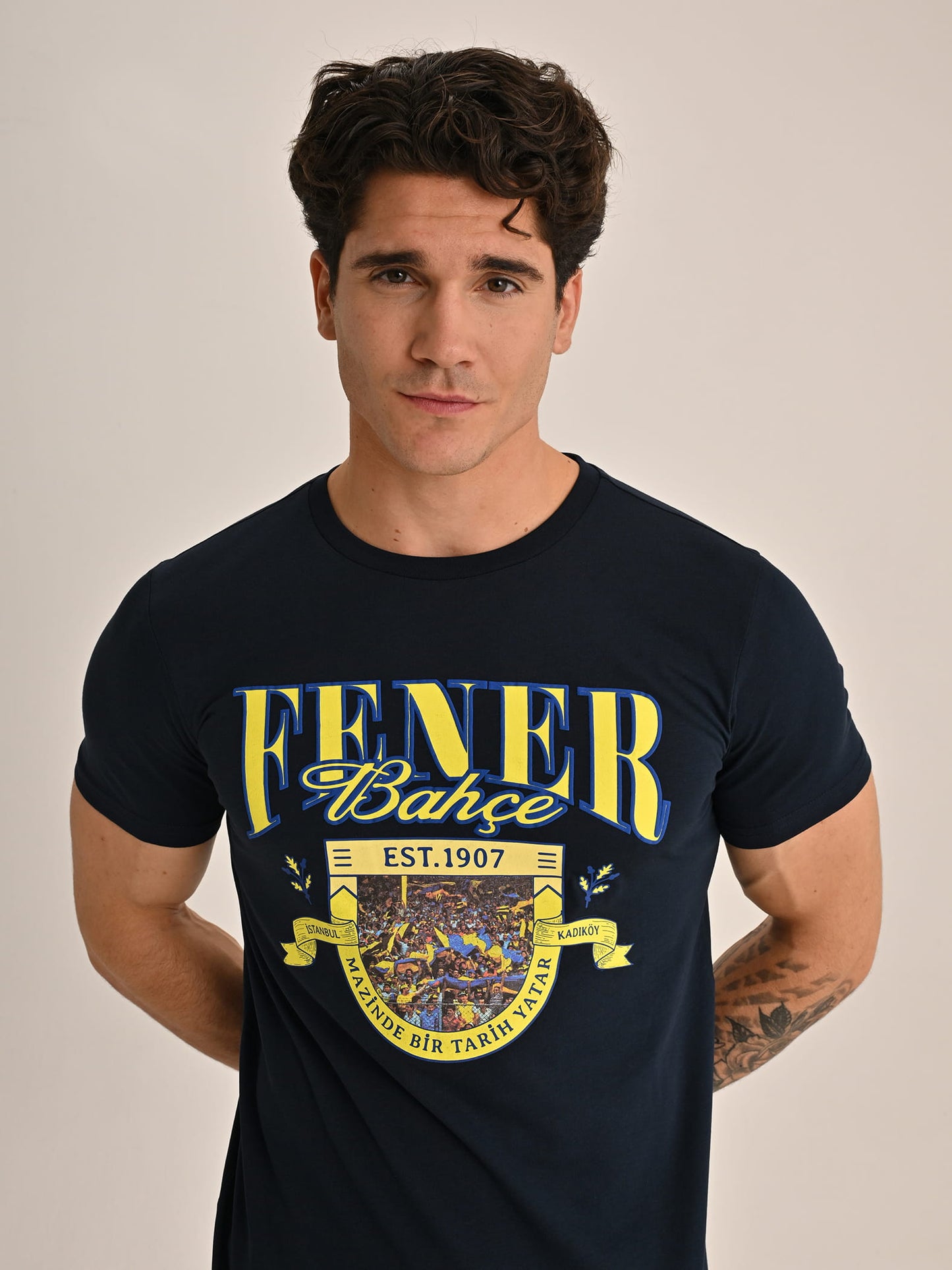 Fenerbahçe Lacivert Tribün Mazinde Bir Tarih Yatar Erkek Tshirt
