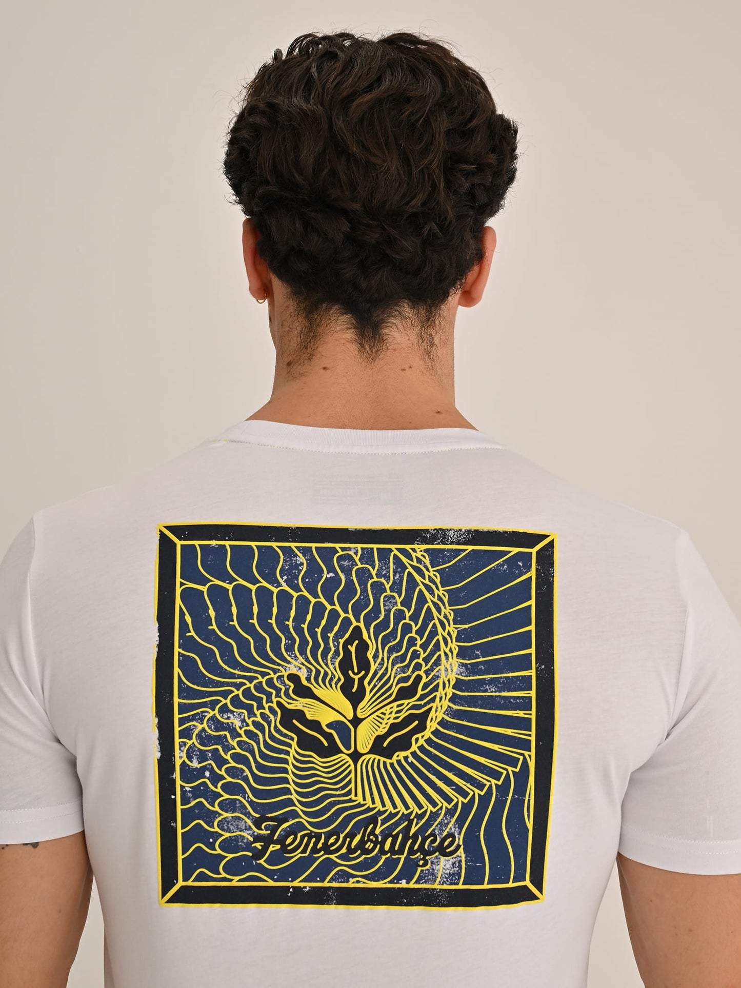 Fenerbahçe Beyaz Tribün Spiral Palamutlu Erkek Oversize Tshirt