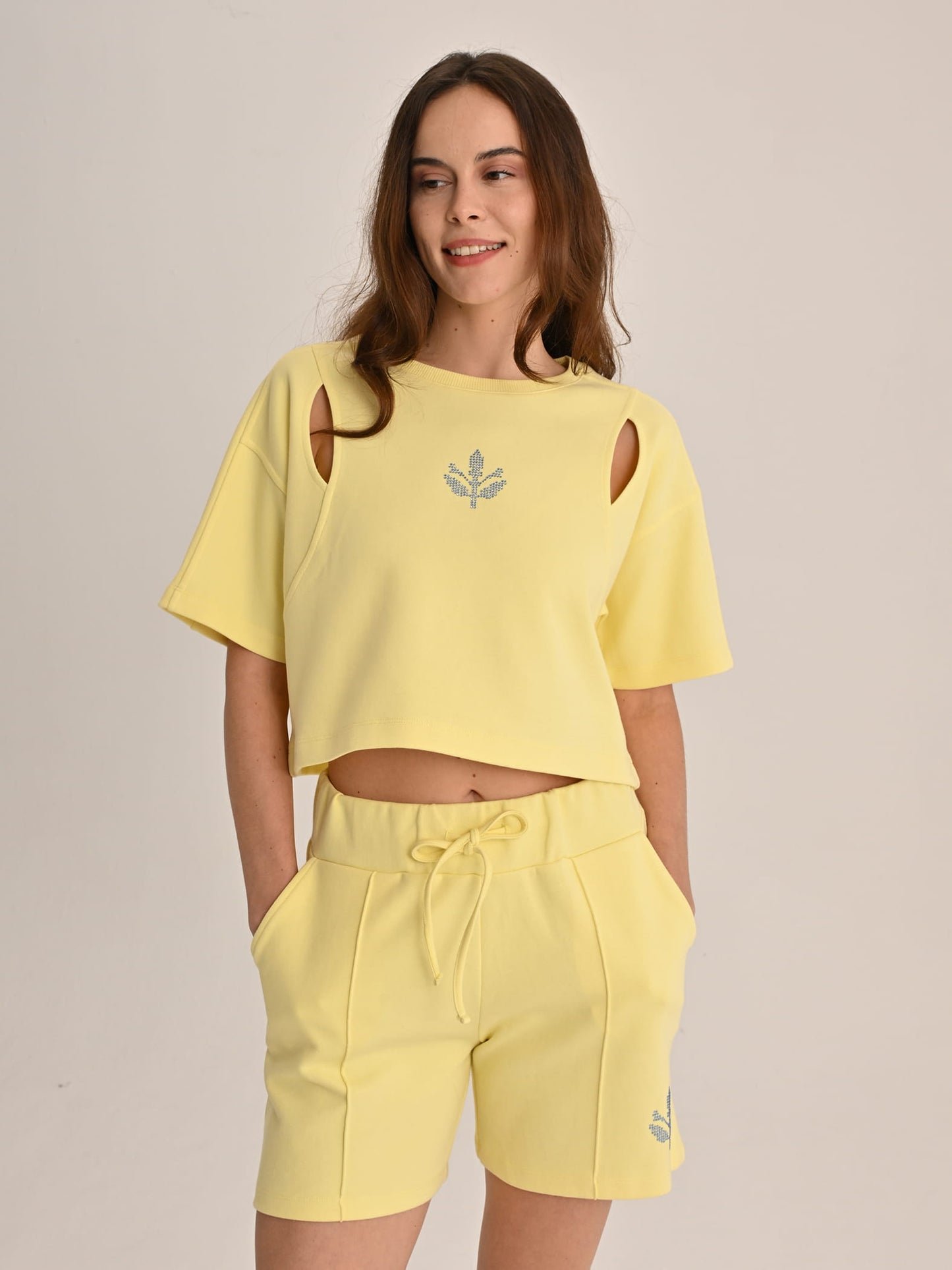 Fenerbahçe Sarı Trend Taş Baskılı Kadın Oversize Crop Tshirt