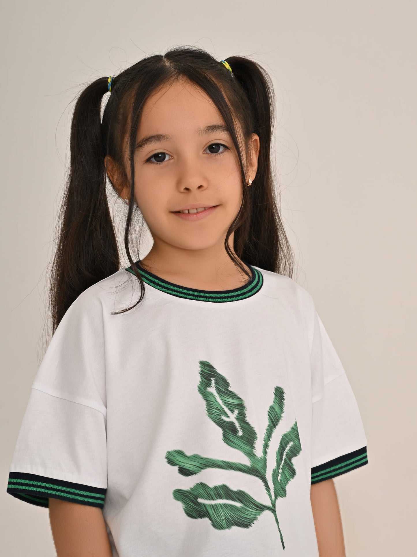 Fenerbahçe Beyaz Trend Yeşil Palamutlu Çocuk Oversize Crop Tshirt