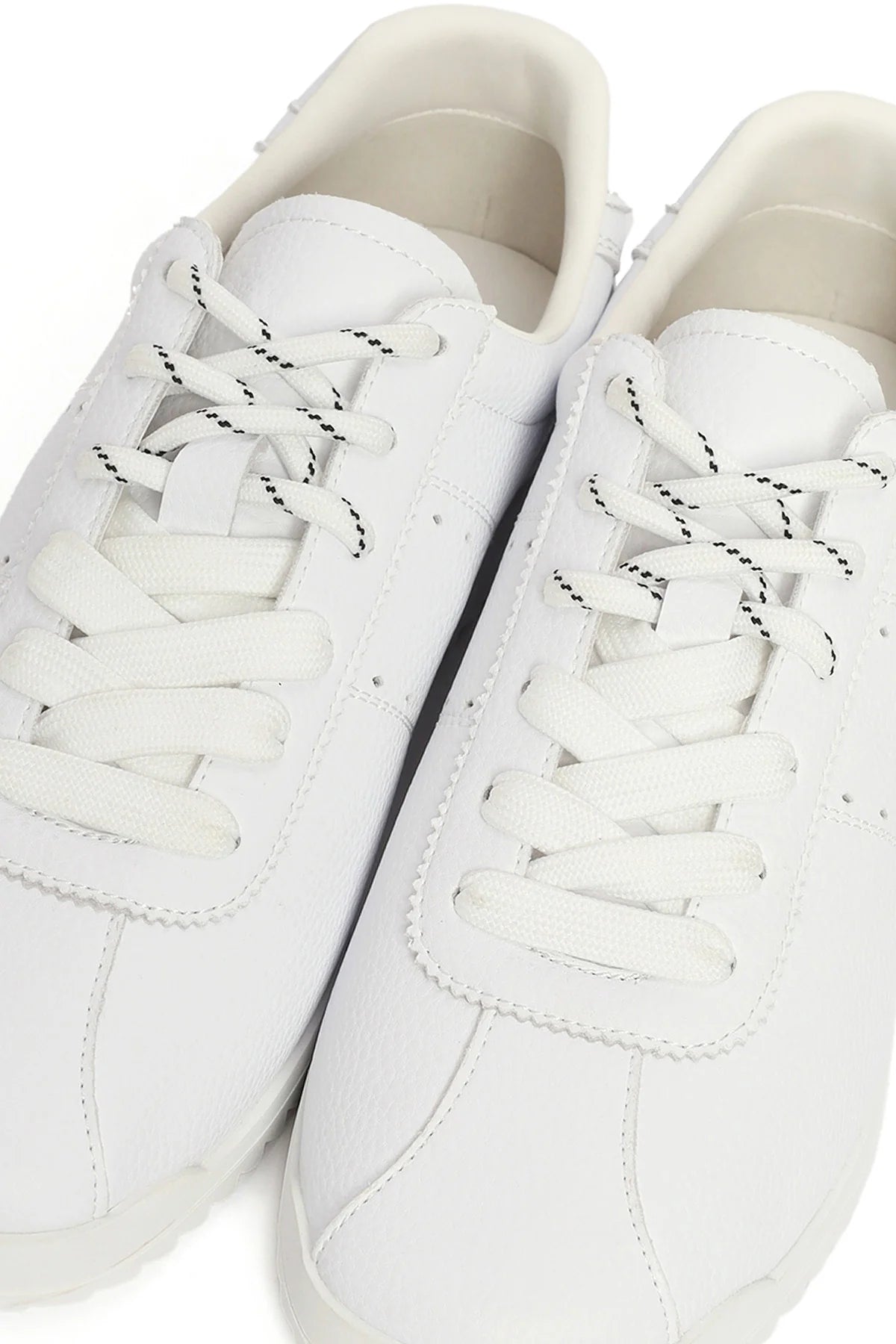 Kadın Beyaz Bağcıklı Deri Sneaker
