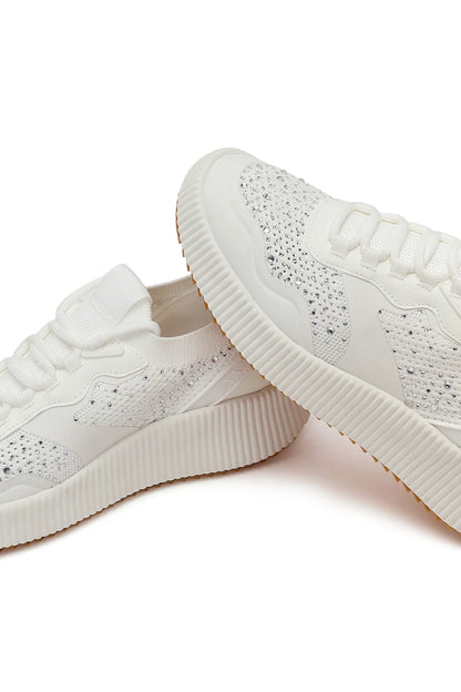 Derimod Zero Kadın Beyaz Bağcıklı Kalın Tabanlı Taşlı Kumaş Sneaker