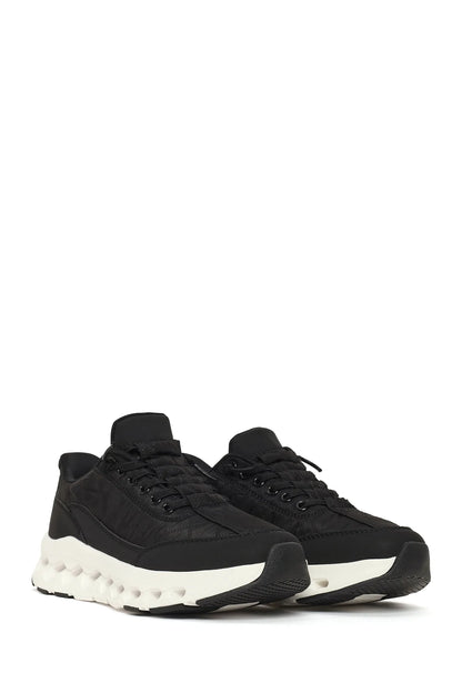 Kadın Siyah Bağcıklı Kalın Tabanlı Sneaker
