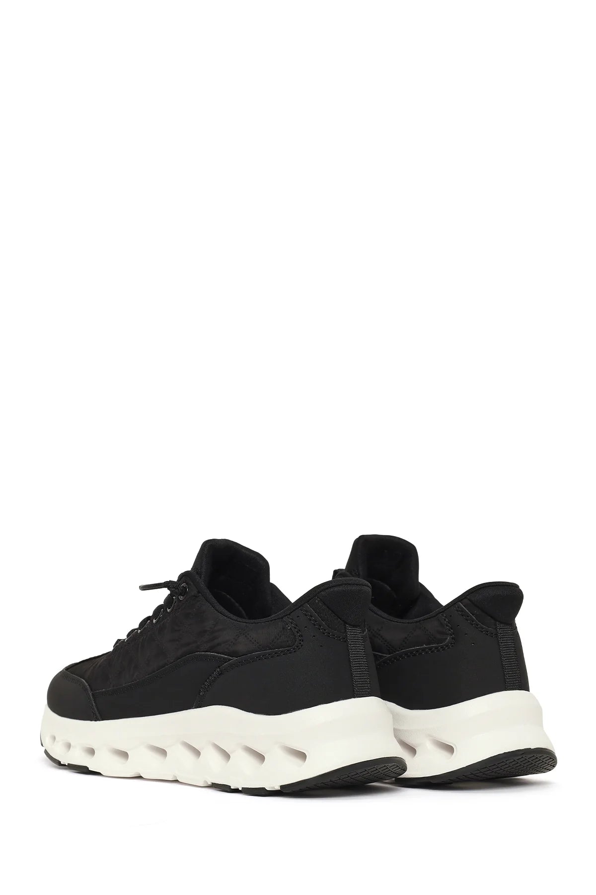 Kadın Siyah Bağcıklı Kalın Tabanlı Sneaker
