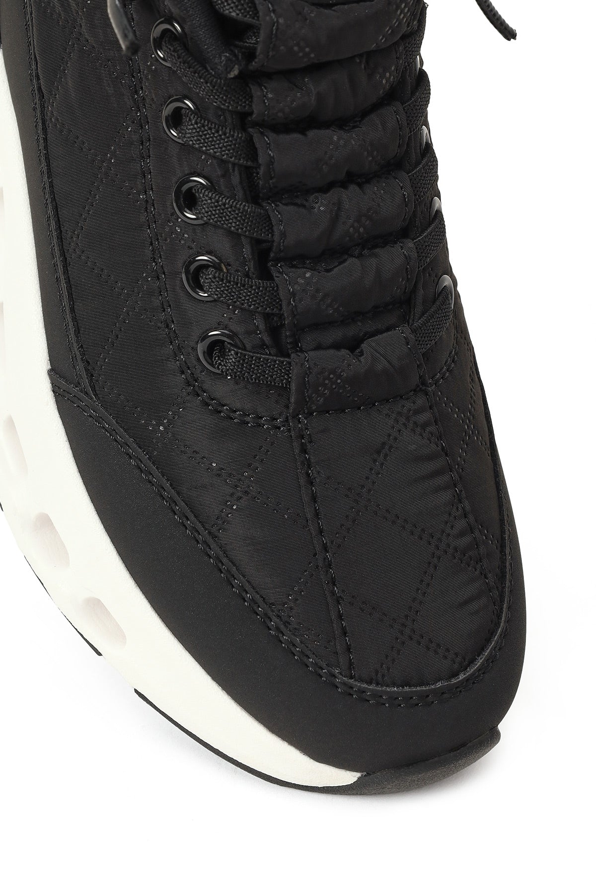 Kadın Siyah Bağcıklı Kalın Tabanlı Sneaker