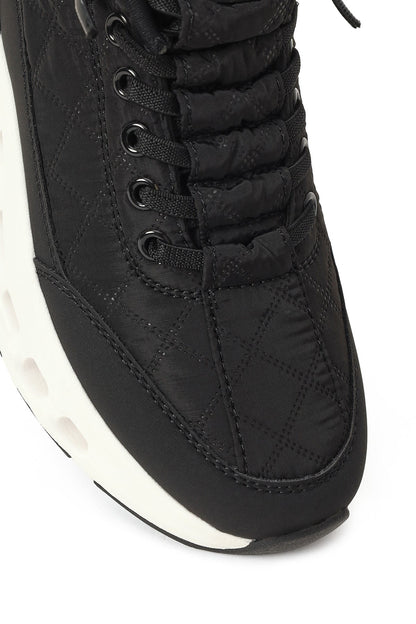 Kadın Siyah Bağcıklı Kalın Tabanlı Sneaker