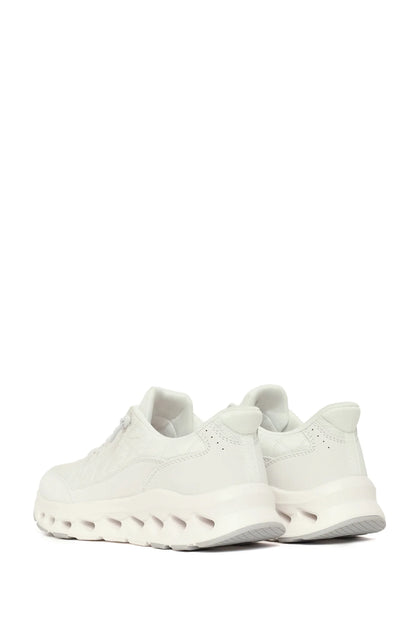 Kadın Beyaz Bağcıklı Kalın Tabanlı Sneaker