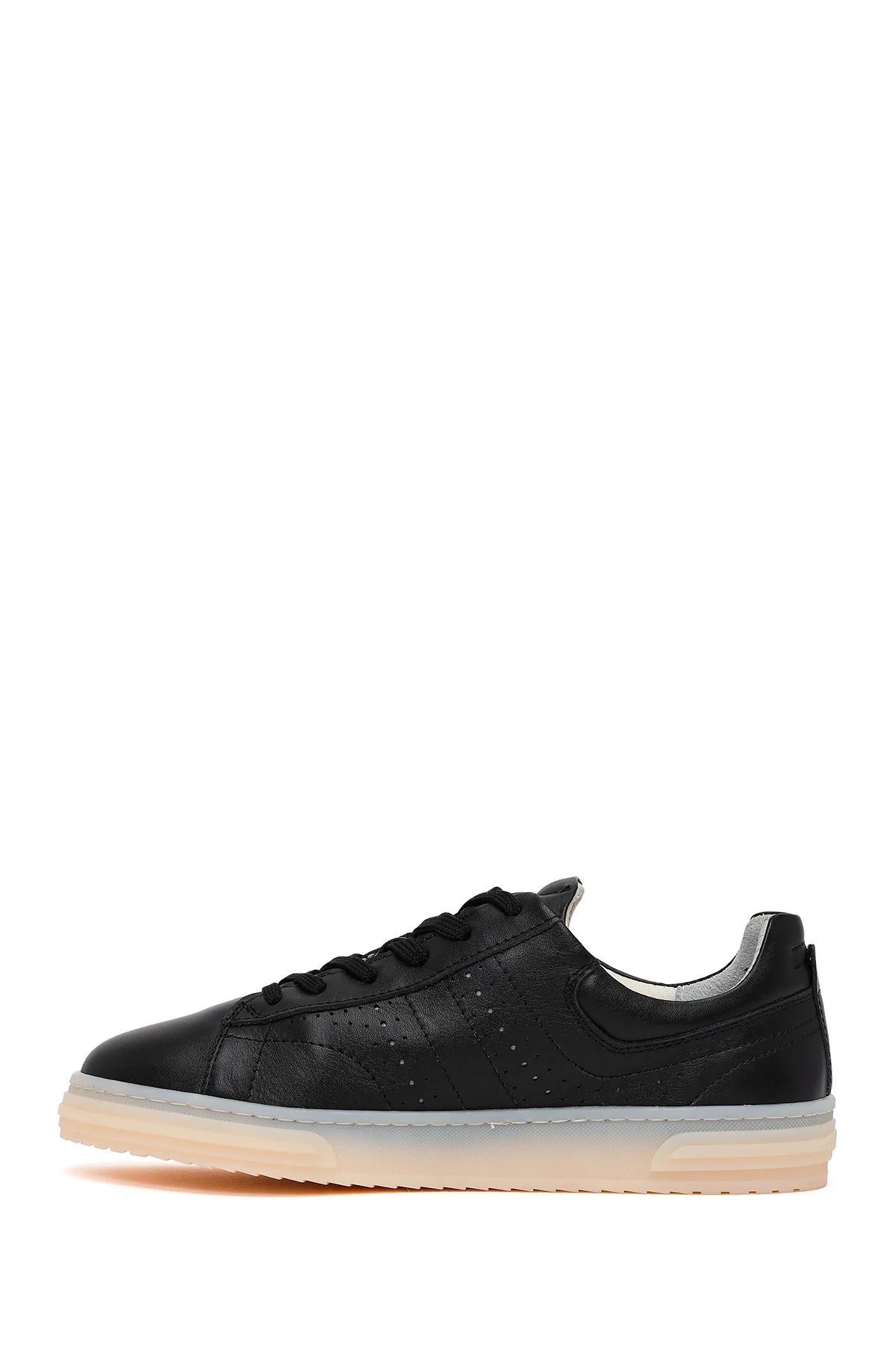 Kadın Siyah Bağcıklı Kalın Tabanlı Deri Sneaker