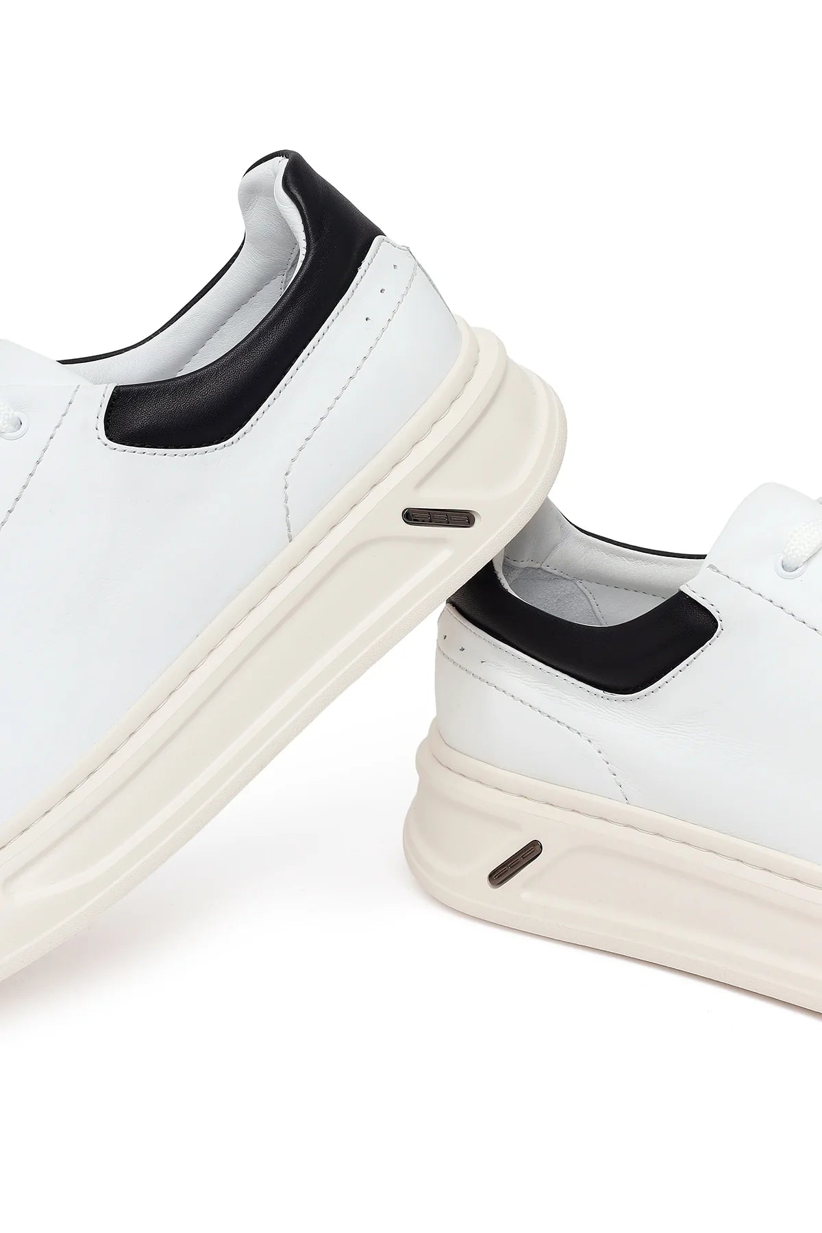 Erkek Beyaz Bağcıklı Kalın Deri Sneaker
