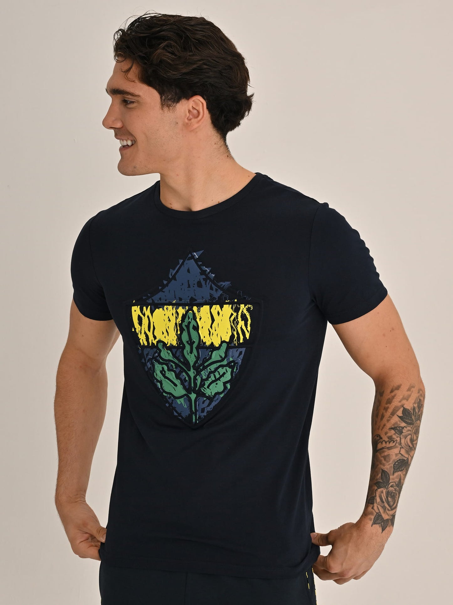 Fenerbahçe Lacivert Tribün Brush Detaylı Erkek Tshirt