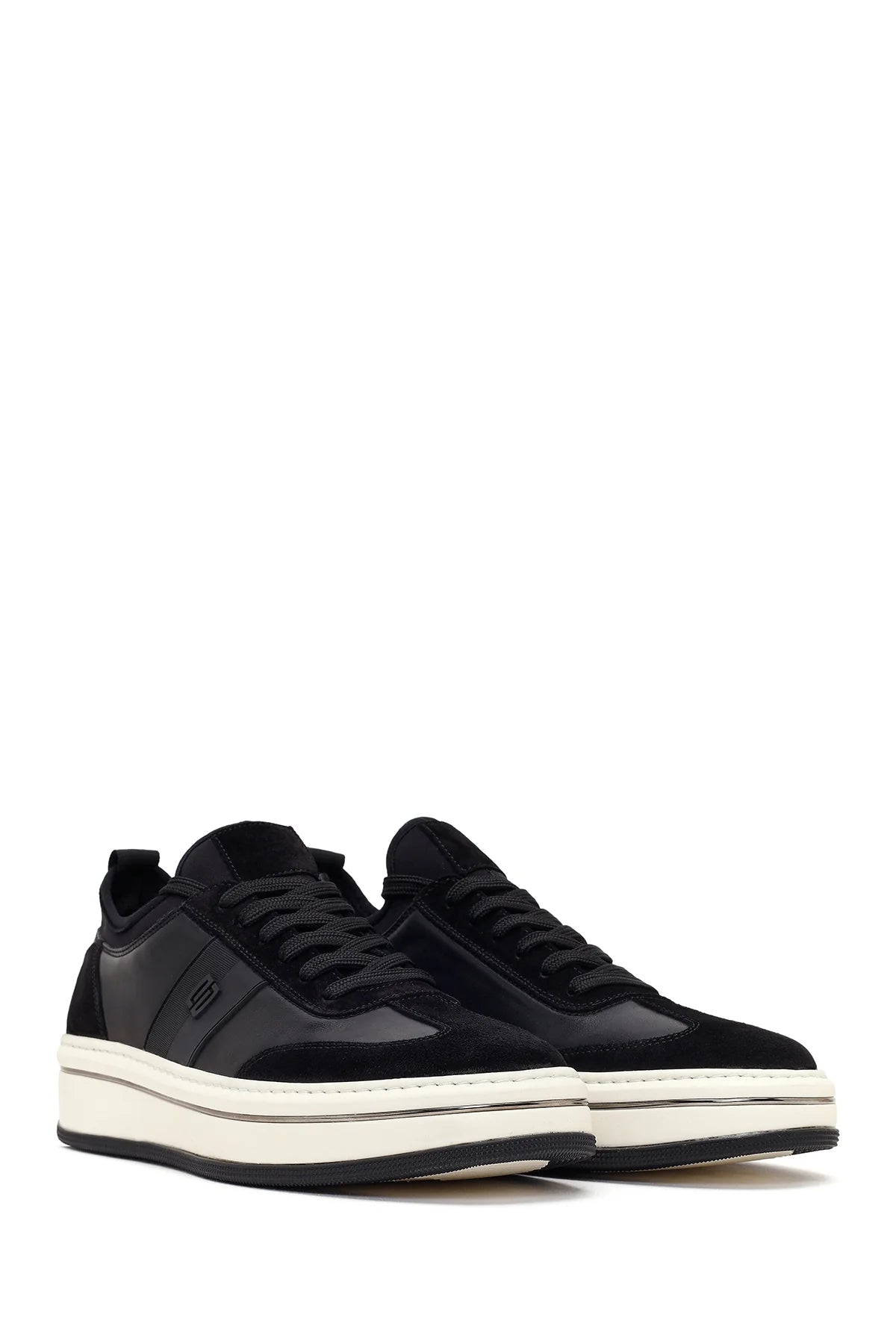 Erkek Siyah Bağcıklı Kalın Tabanlı Deri Sneaker