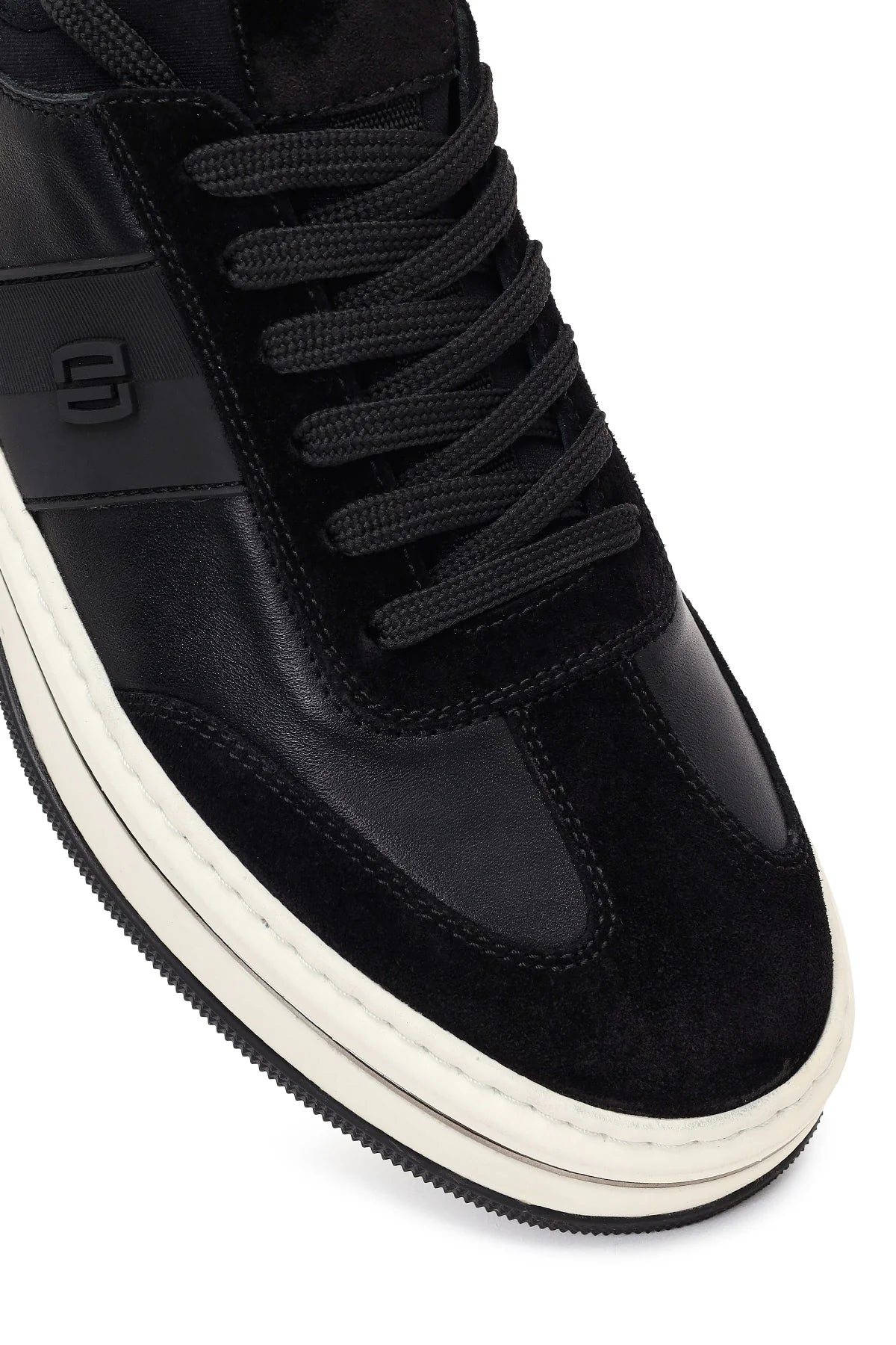 Erkek Siyah Bağcıklı Kalın Tabanlı Deri Sneaker