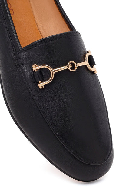 Kadın Siyah Tokalı Deri Loafer
