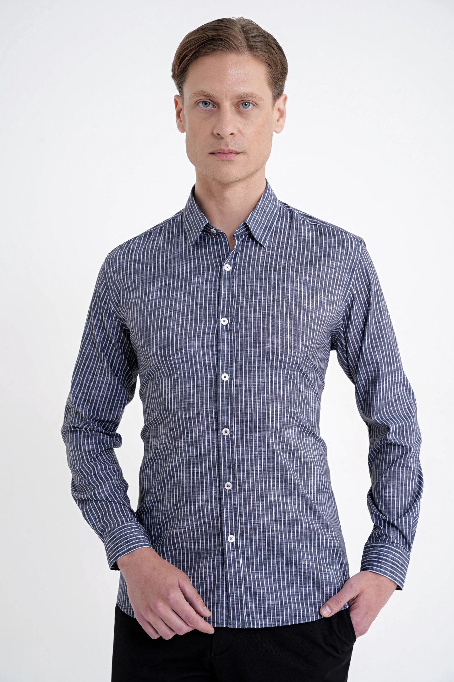 Slim Fit Klapa Yaka Esnek Pamuklu Siyah Çizgili Gömlek G 1599