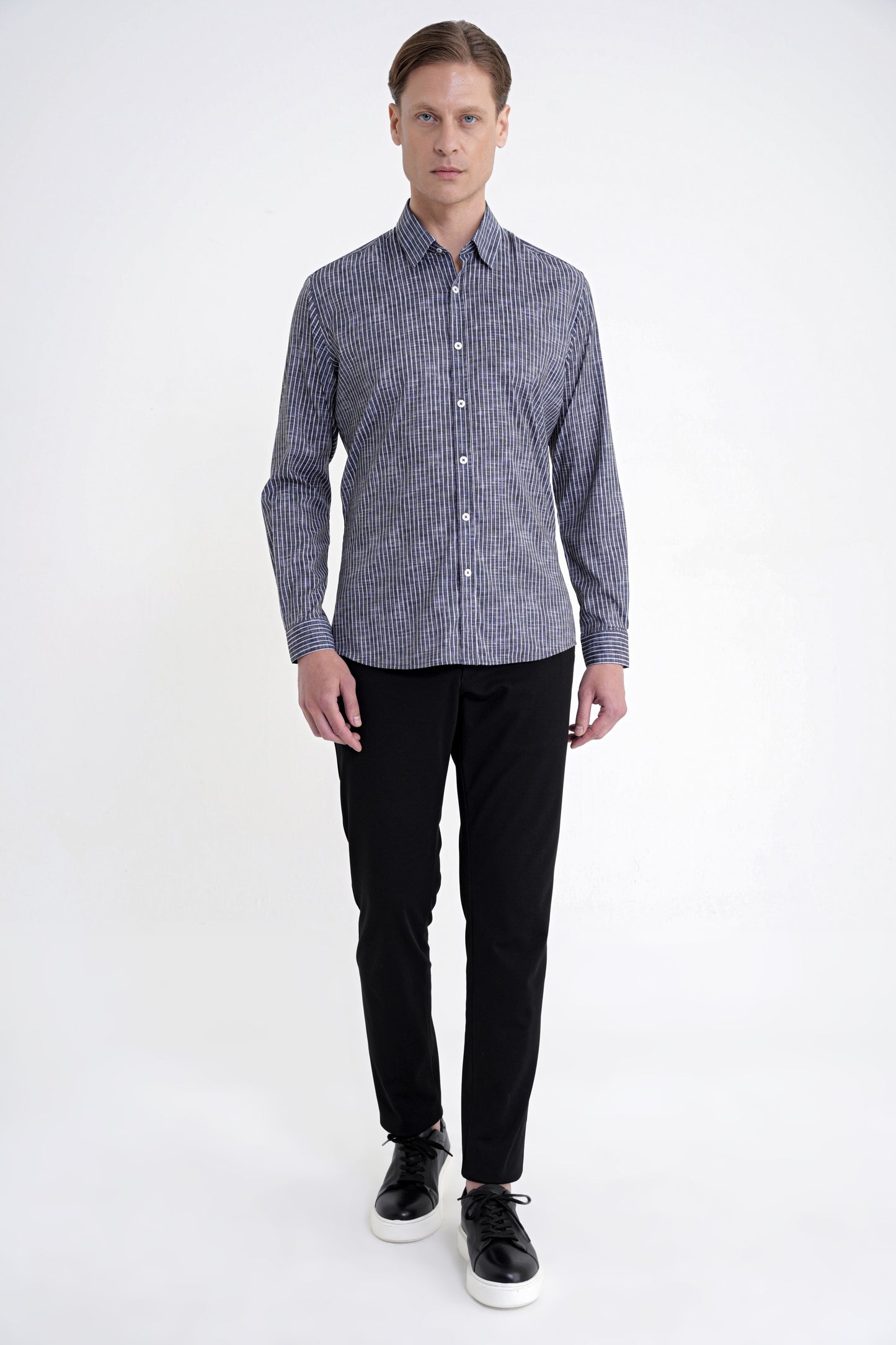 Slim Fit Klapa Yaka Esnek Pamuklu Siyah Çizgili Gömlek G 1599