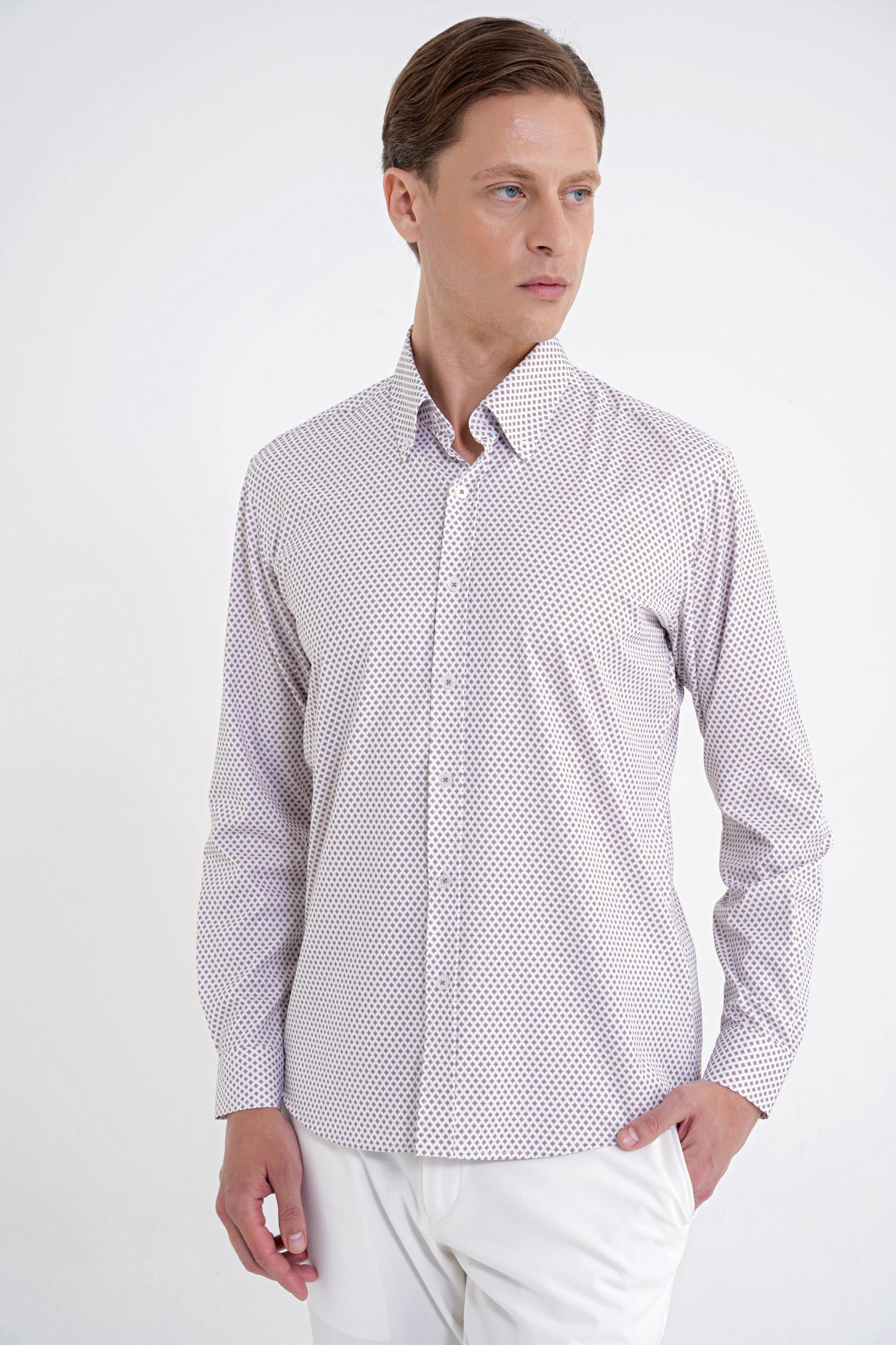 Slim Fit Yaka Düğmeli Baskılı Pamuklu Beyaz Gömlek G 1605
