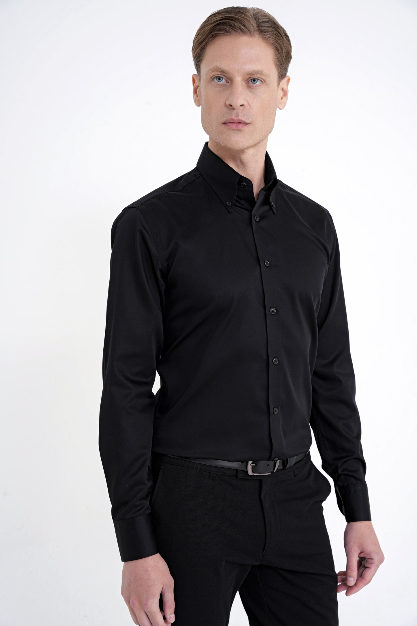 Slim Fit Düğmeli Yüksek Yaka %100 Pamuk Saten Düz Siyah Gömlek Gk 760