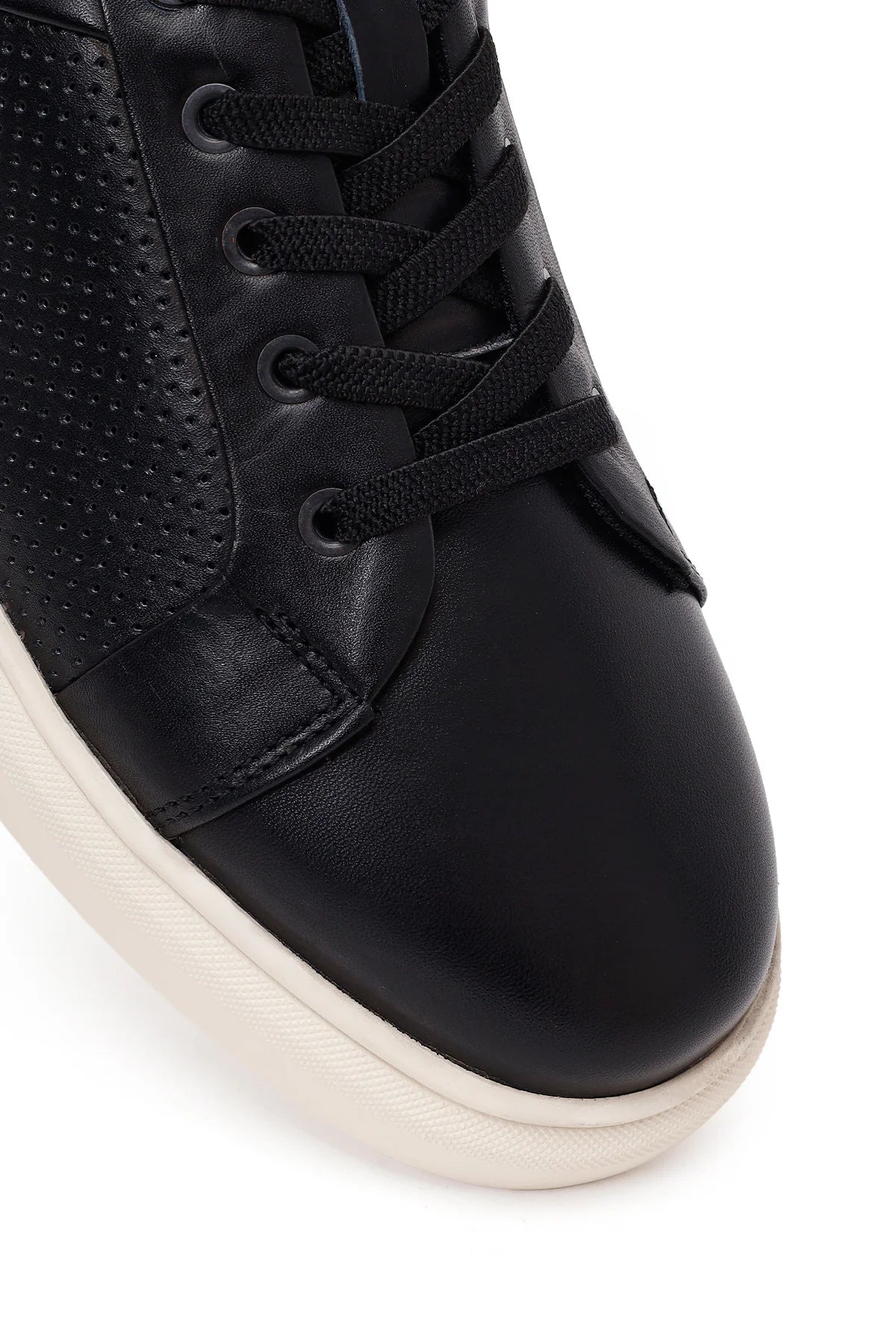 Erkek Siyah Bağcıklı Kalın Tabanlı Deri Sneaker