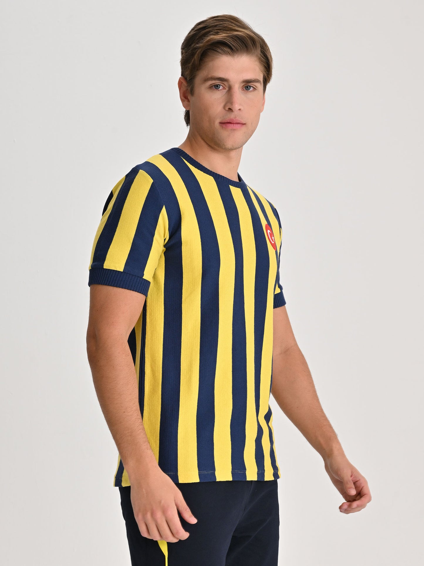 Fenerbahçe Retro Efsane Triko Çubuklu Forma 64/65
