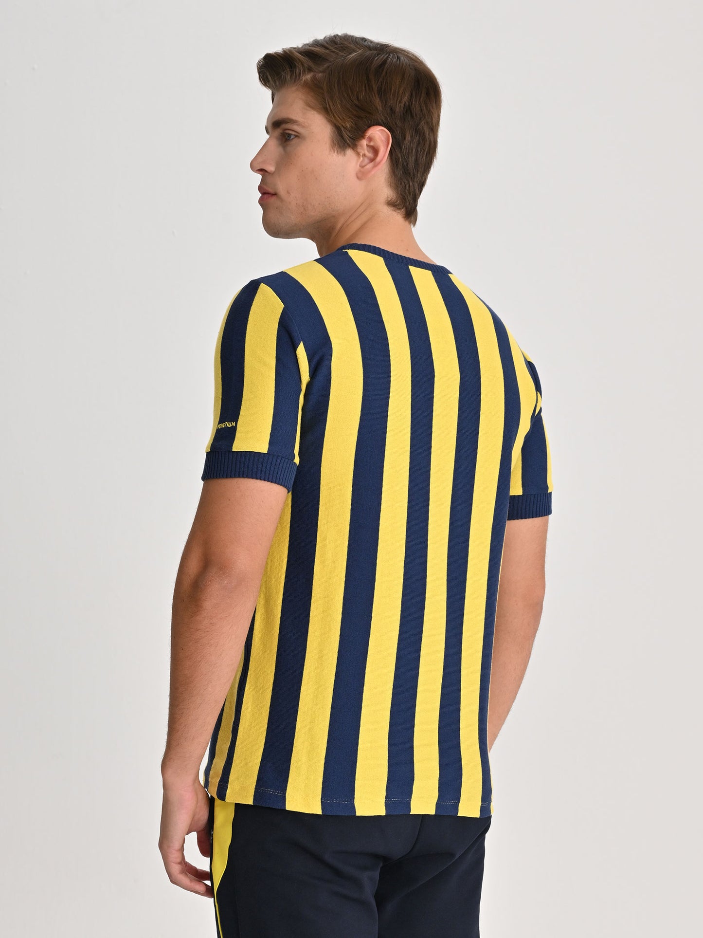 Fenerbahçe Retro Efsane Triko Çubuklu Forma 64/65