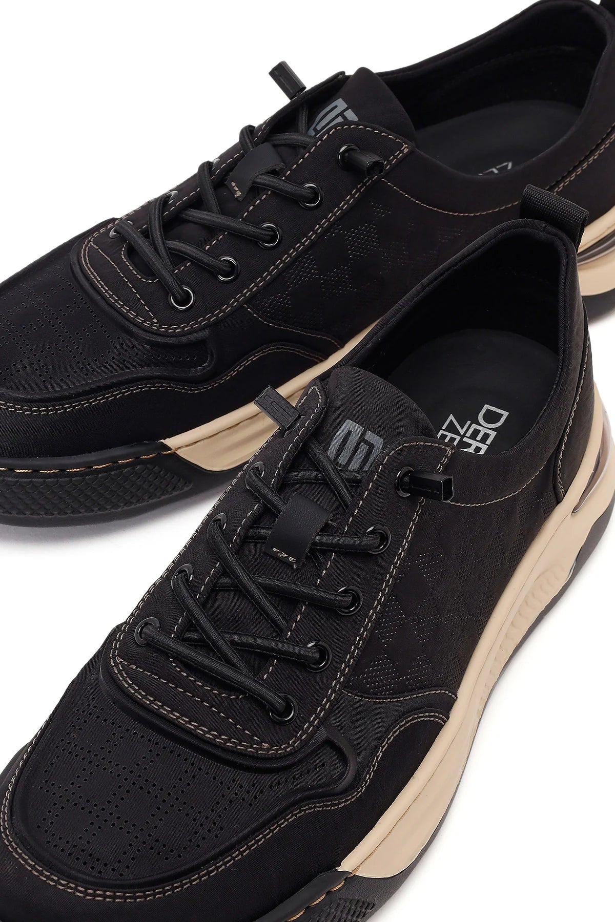 Derimod Zero Erkek Siyah Bağcıklı Kalın Tabanlı Kumaş Sneaker