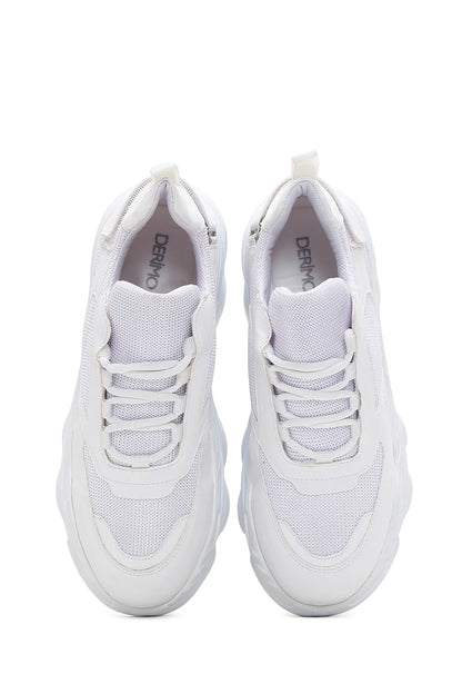 Kadın Beyaz Bağcıklı Kalın Tabanlı Sneaker