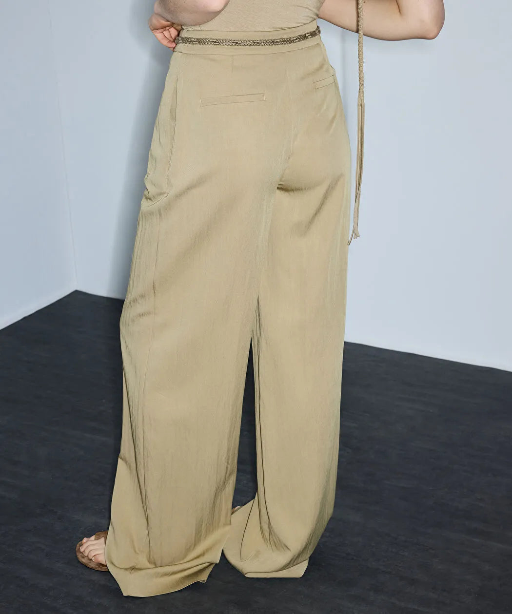 Natürel Püsküllü Kuşaklı Wide Leg Pantolon Is1260003204003 | Ipekyol