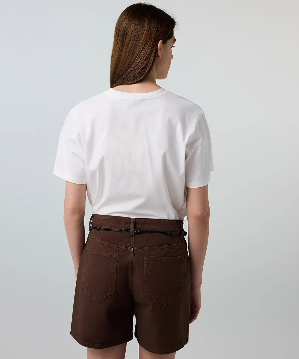 Kahverengi Kuşaklı Mom Fit Non Denim Şort Is1260013072074 | Ipekyol