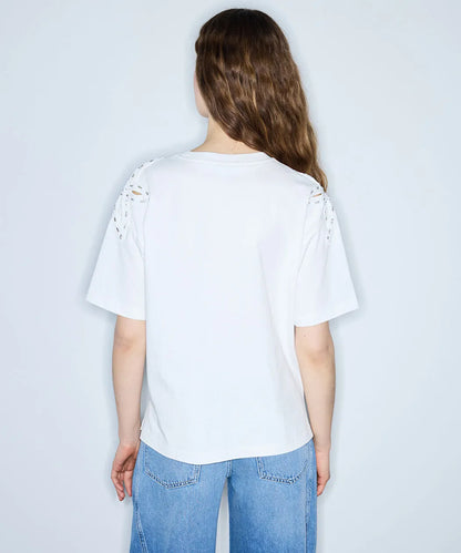 Beyaz Nakışlı Ve Aplikeli Cutout Tişört Is1260070214002 | Ipekyol