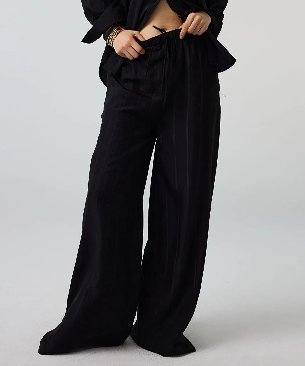 Siyah Çizgili Wide Leg Pantolon Is1260003193001 | Ipekyol