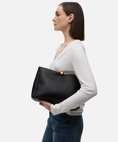 Siyah Metal Tokalı Deri Görünümlü Clutch Is1260121003001 | Ipekyol