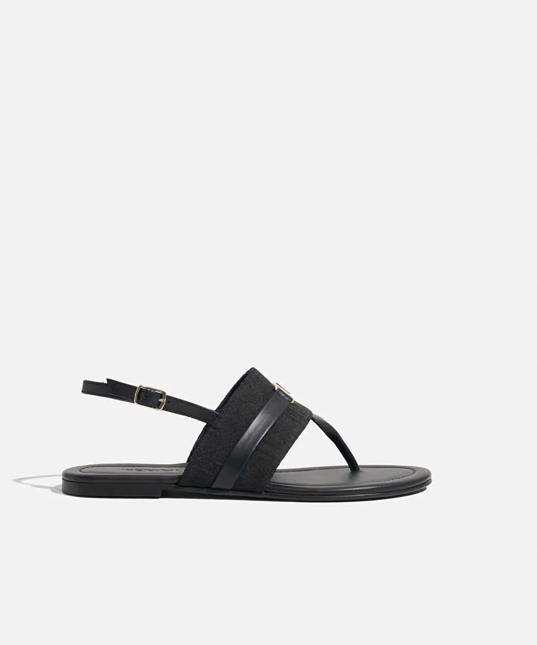 Siyah Metal Tokalı Monogram Jakarlı Sandalet I00000033004001 | Ipekyol