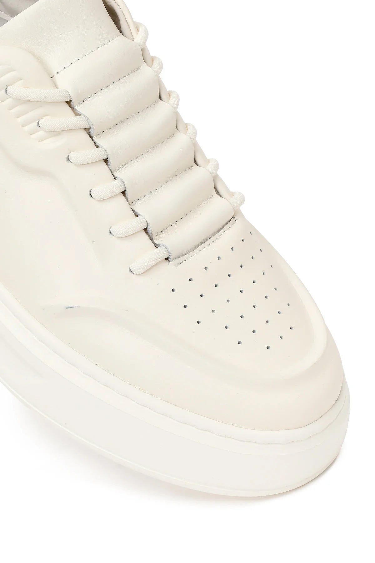 Erkek Beyaz Bağcıklı Kalın Tabanlı Deri Sneaker