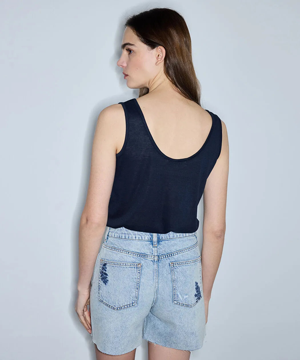 Mavi Çiçek Nakışlı Raw Edge Denim Şort Is1260013076cc2 | Ipekyol