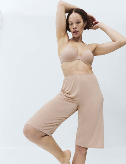 Body Invisibles Şort