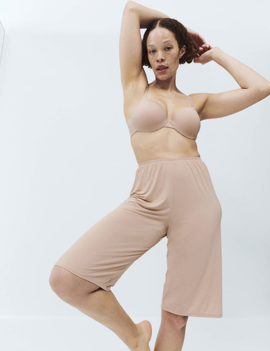 Body Invisibles Şort