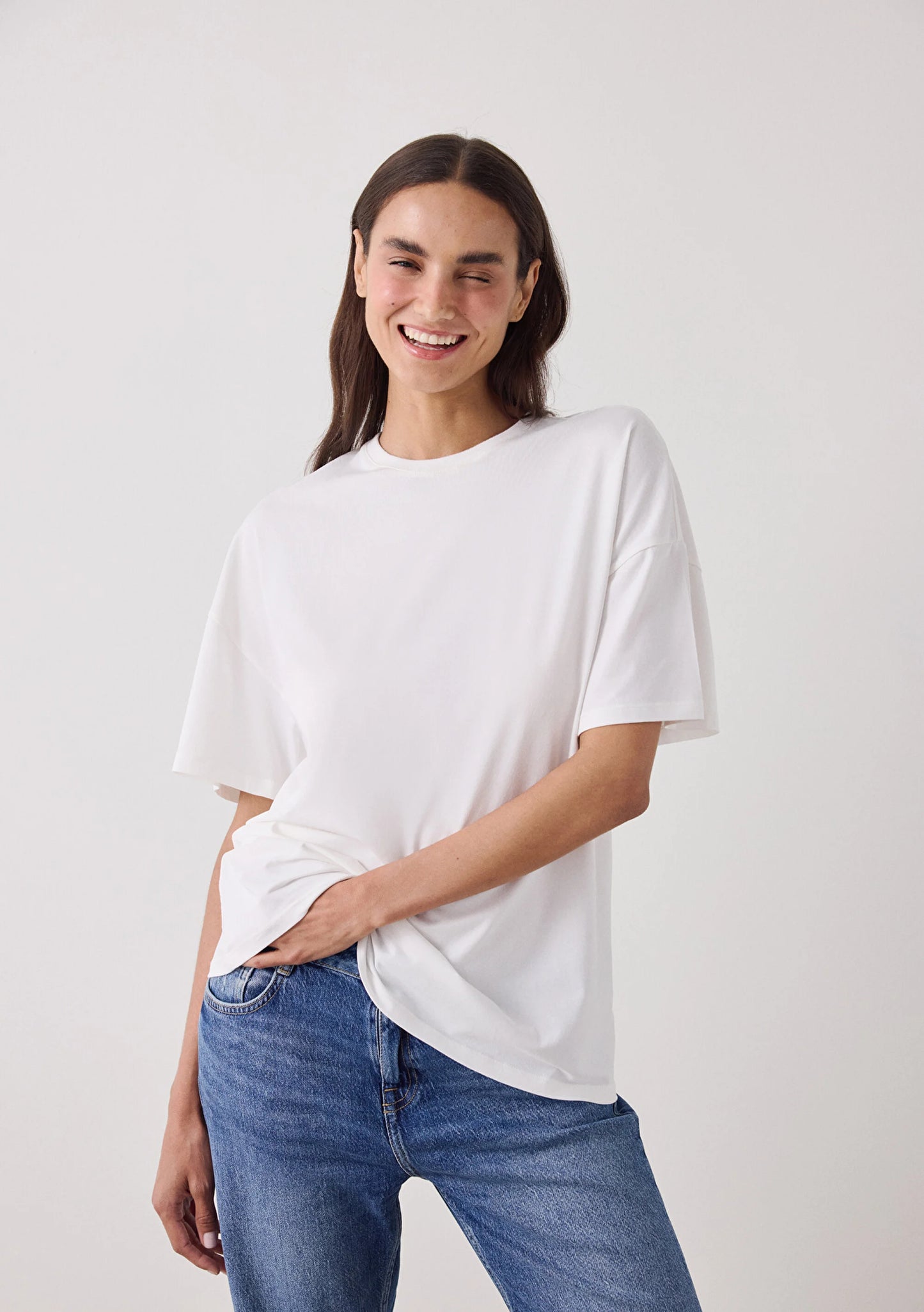 Kırık Beyaz Basic Oversize Tişört