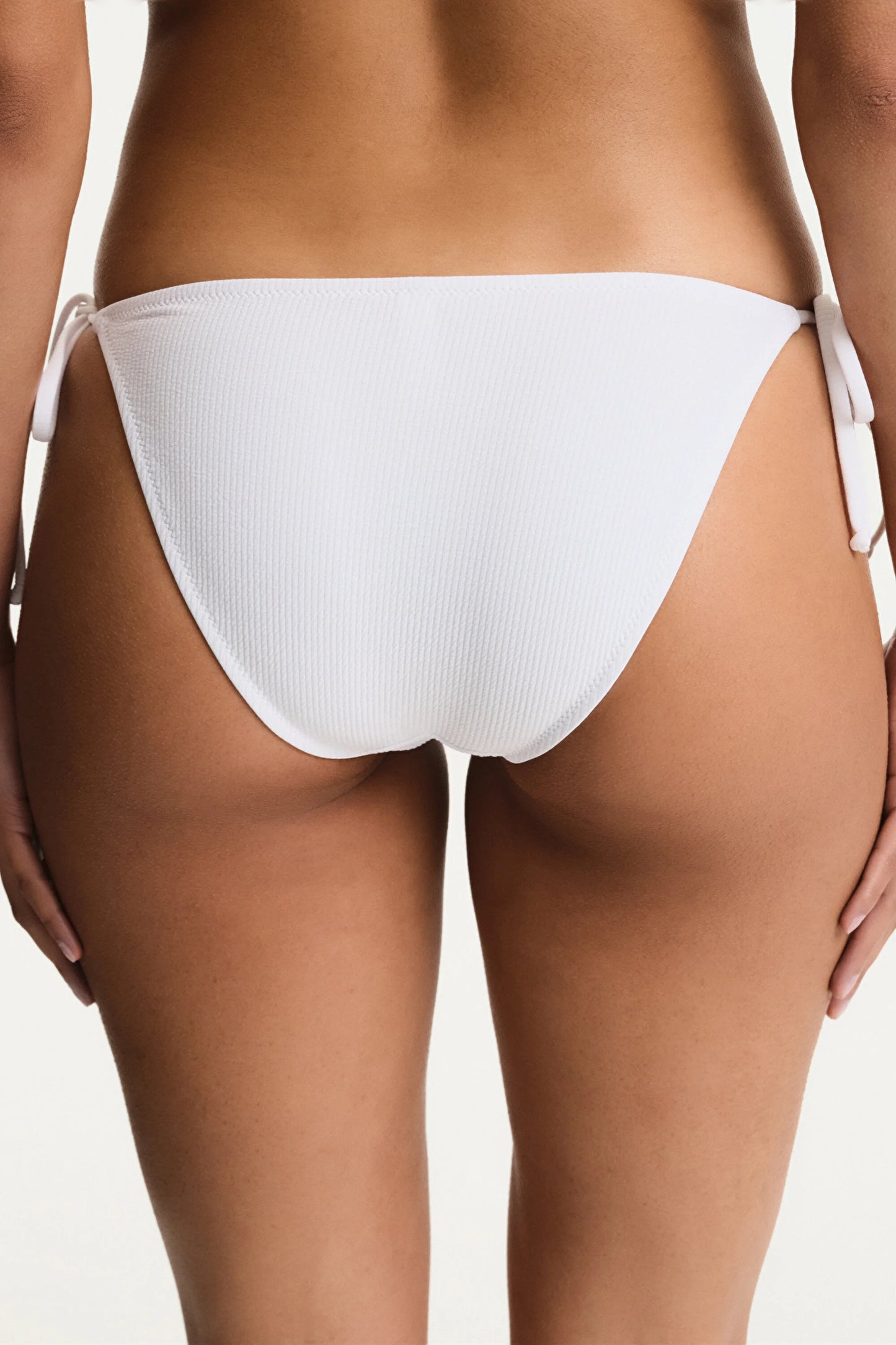 Beyaz Ava Bikini Bikini Altı