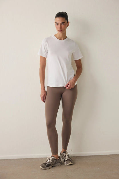 Kırık Beyaz Basic Regular Fit Tişört