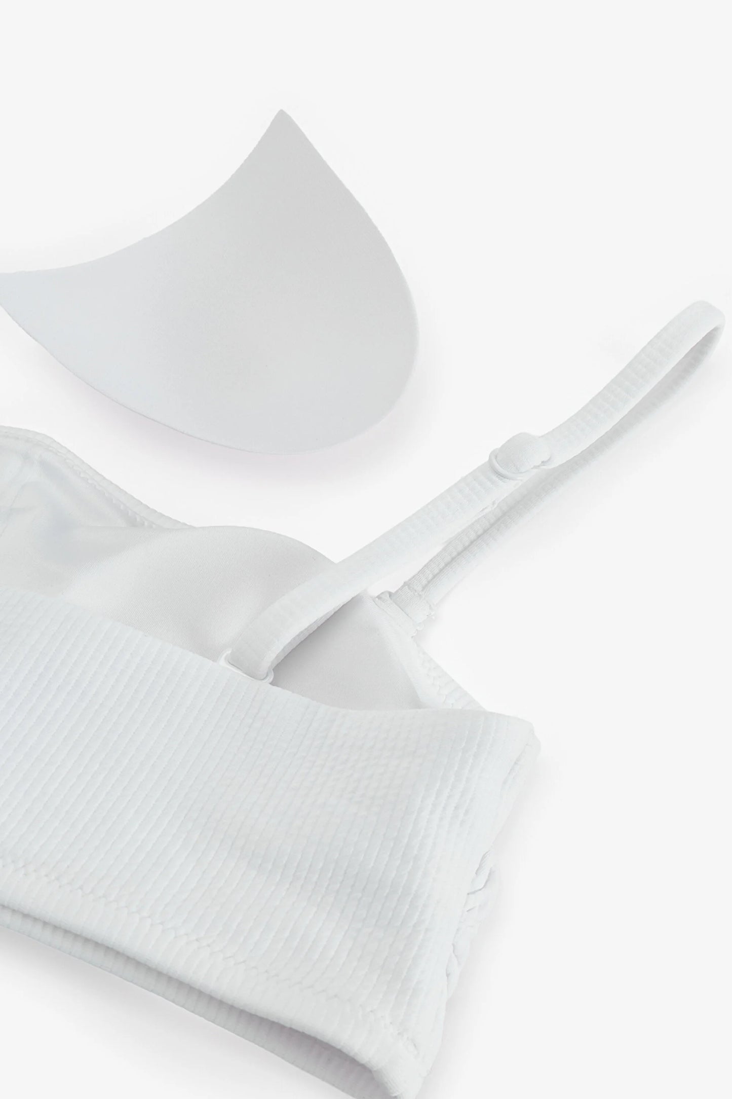 Beyaz Ava Straplez Bikini Üstü