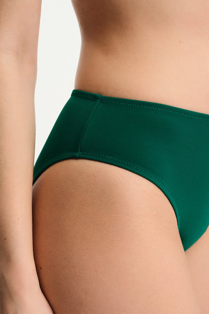 Yeşil Cover Bikini Altı