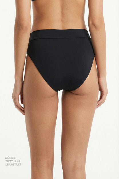 Siyah V Slip Bikini Altı