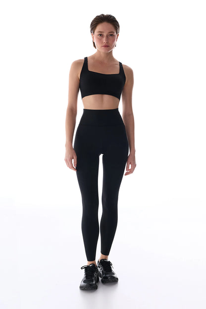 Siyah Stretch360 Orta Destek Çapraz Sırt Detaylı Kaydırmaz Askılı Cross Back Spor Sütyeni