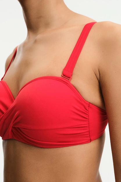 Kırmızı Beauty Toparlayıcı Bikini Üstü