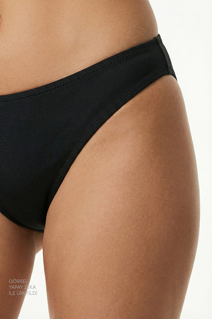 Siyah Slip Bikini Altı