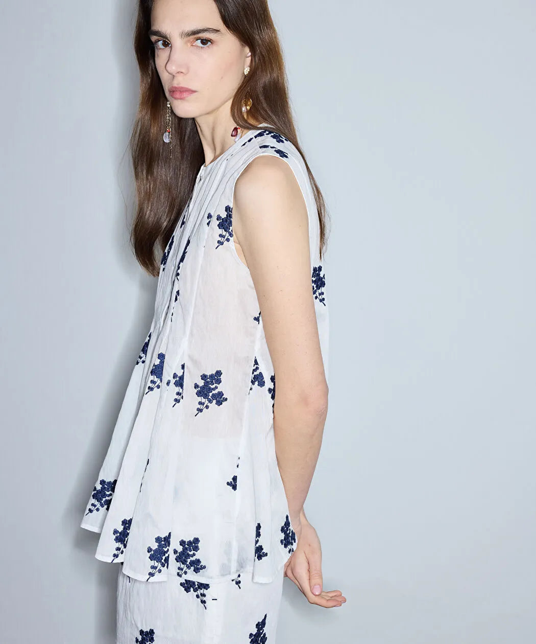 Beyaz Floral Nakışlı Volanlı Bluz Is1260006096002 | Ipekyol